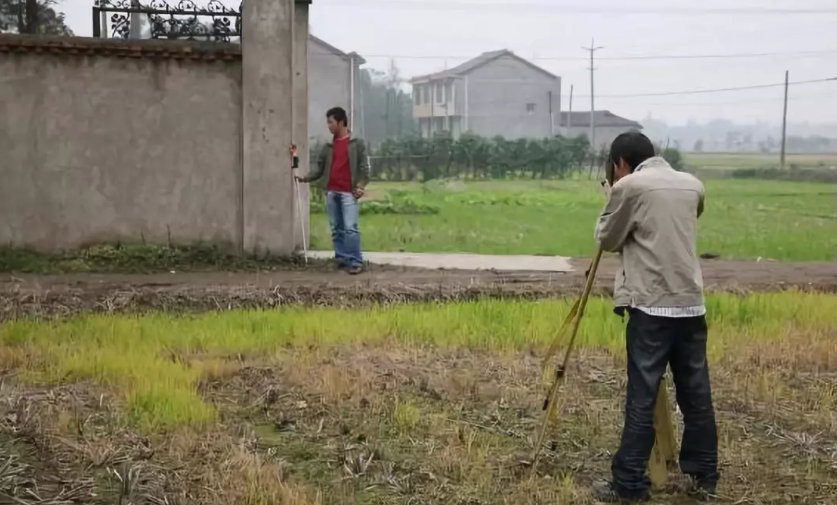 圖1常規(guī)全站儀權(quán)籍測繪 圖1常規(guī)全站儀權(quán)籍測繪